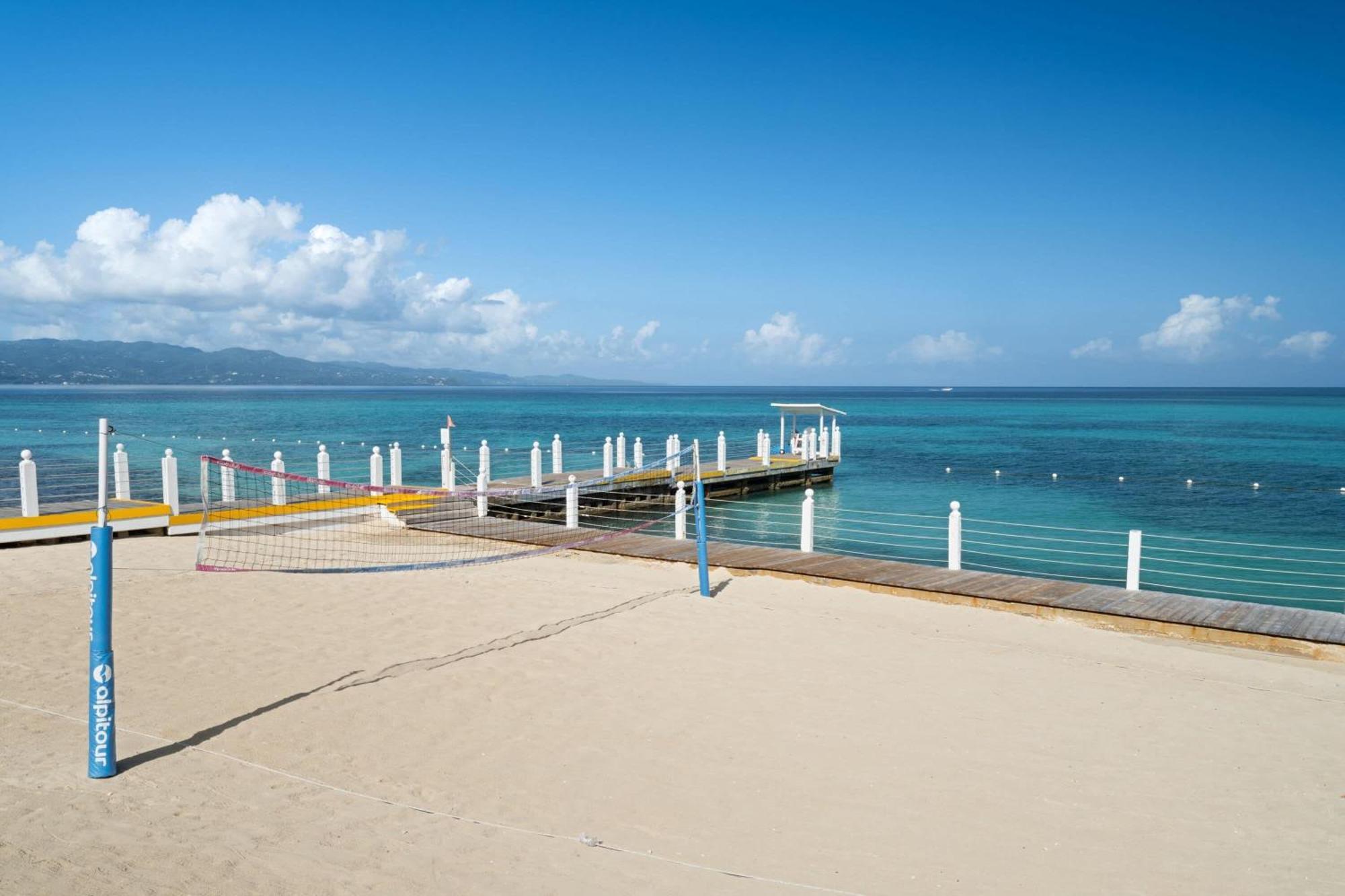 Grand Decameron Montego Beach, A Trademark All-Inclusive Resort Бухта Монтего Экстерьер фото