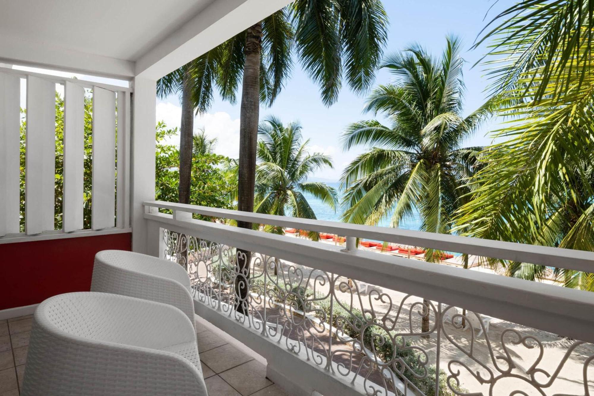 Grand Decameron Montego Beach, A Trademark All-Inclusive Resort Бухта Монтего Экстерьер фото